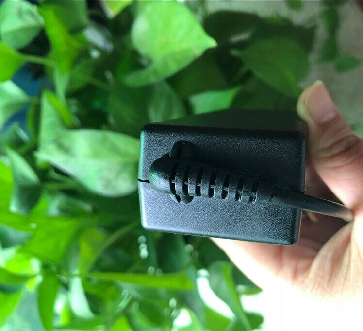 Power Adapter For Panasonic 16V 3.75A CF-19 CF-AA6373A CF-AA6372B 5.5*2.5mm