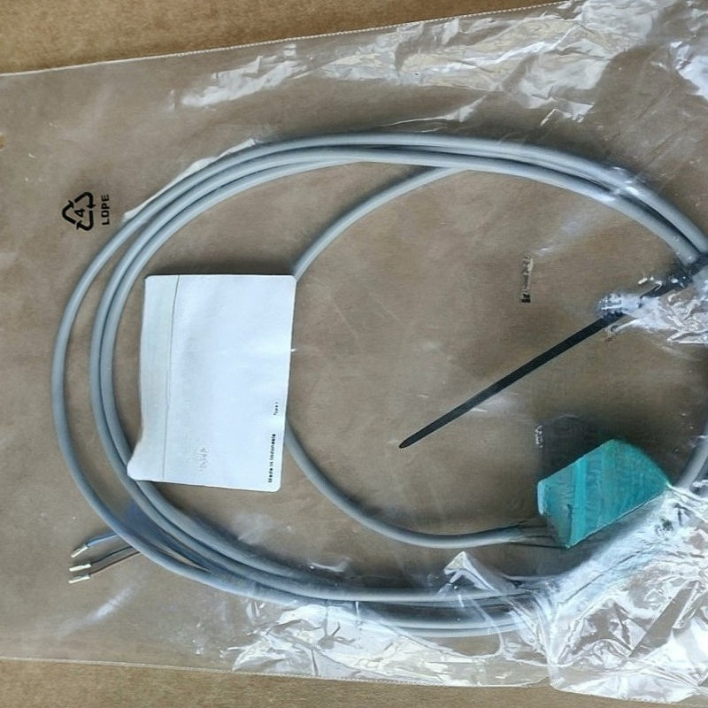NBN5-F7-E0 PEPPERL+FUCHS brand new Capacitive sensor free shipping