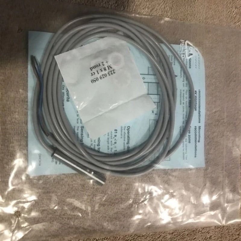 DW-AD-501-M8 sensors proximity switches For Contrinex