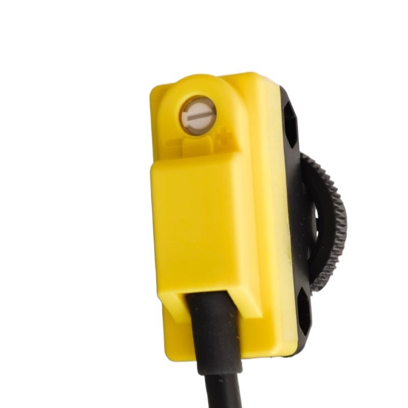 1PC   QS18VN6AF100 65500 Photoelectric Sensor For BANNER