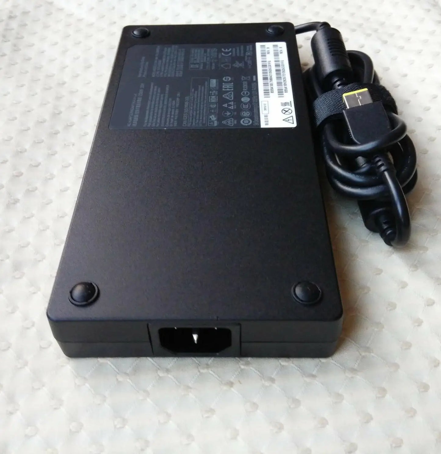 Fit for Lenovo server Workstation power supply 20v11.5a 230W P50 P51 P70 P71