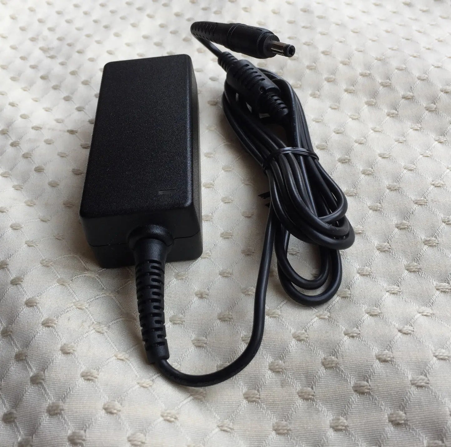 Original 19V 2.1A AC/DC Adapter fit for ASUS Chromebook C202SA-GJ0033