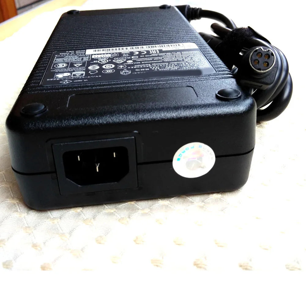 Original 330W 19.5V 16.9A AC Adaptefor MSI GT75 Titan 8RF-042AU