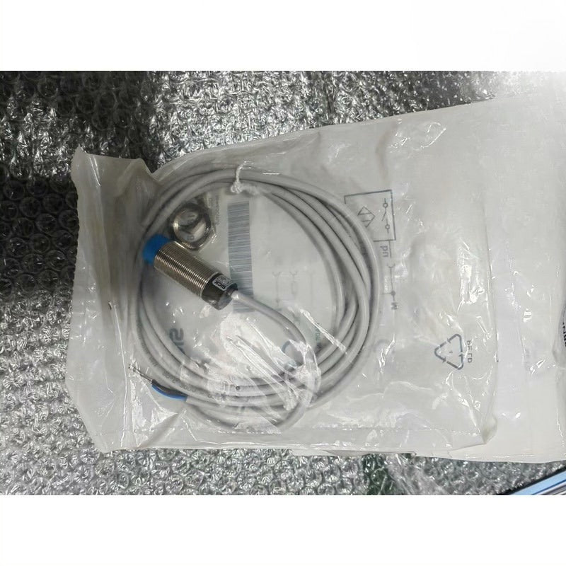 1pcs  IM18-08NPS-ZW1 sensors proximity switches for SICK