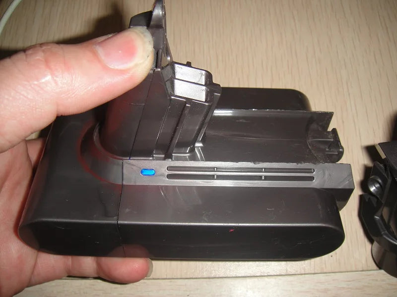 lithium battery For Dyson vacuum cleaner DC58 DC59 DC61 DC62 DC72 DC74 V6 nickel manganese chromium lithium battery